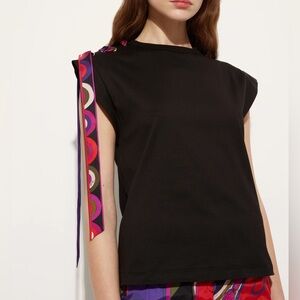 NEW WITH TAG! Pucci Top Printed Detail
